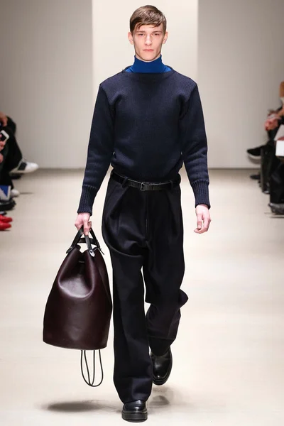 Look 2